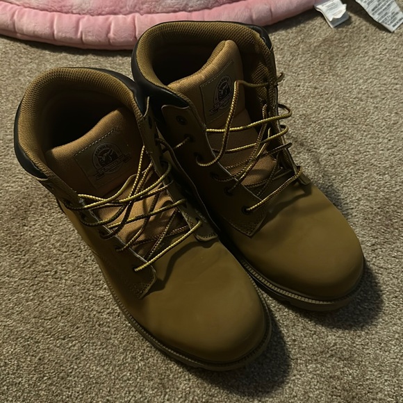 Work boots - Picture 1 of 3